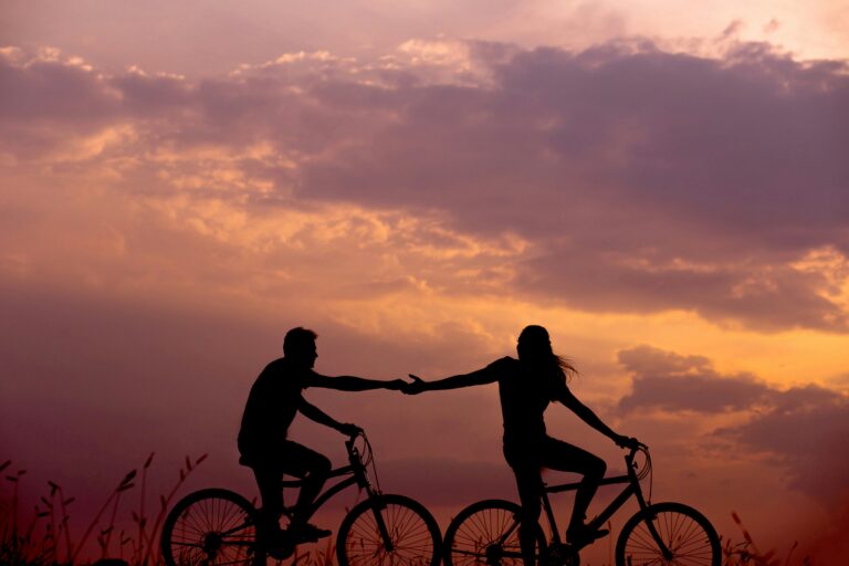 The Importance of Being Present for Your Partner During Stress, Challenges, and Difficult Moments